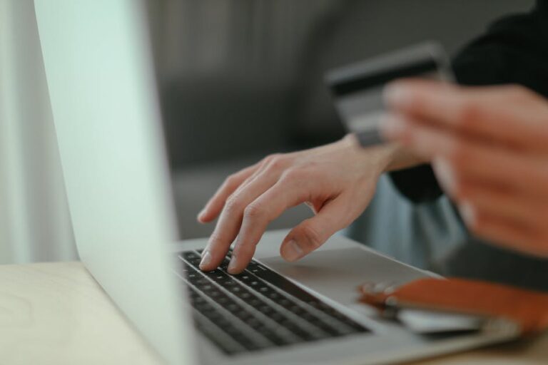 Hoeveel personen kunnen samenspelen bij online zwarte jack?